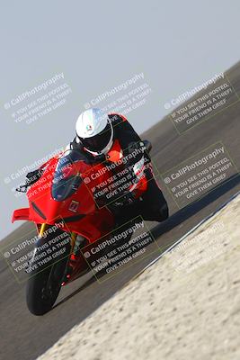 media/Nov-01-2025-TrackDaz (Sat) [[2b4d5192bc]]/A Group/11am (Turn 2 Inside)/